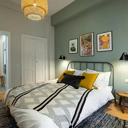 Bohemian In Old Town - Self Check-in