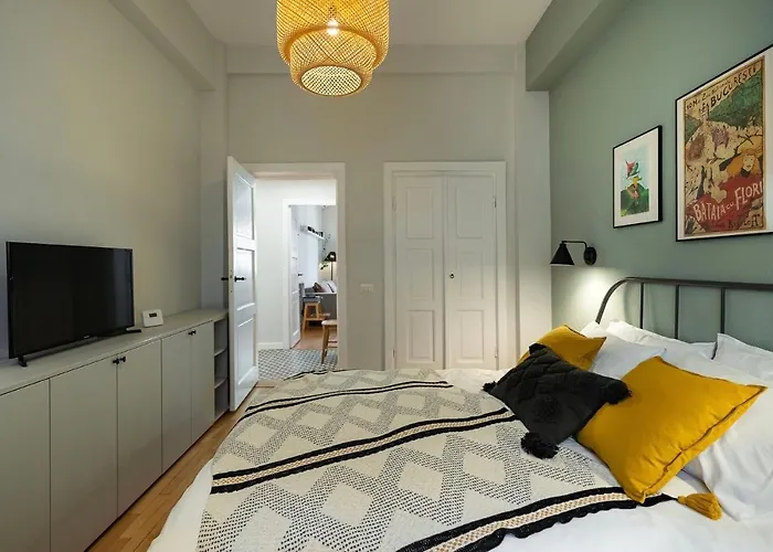 Bohemian In Old Town - Self Check-in Apartman