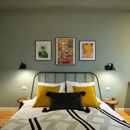 Bohemian In Old Town - Self Check-in *