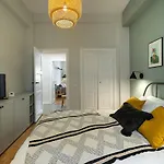 Bohemian In Old Town - Self Check-in Apartman